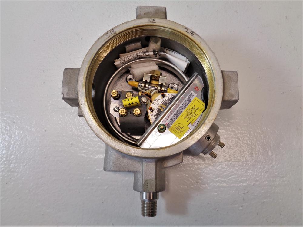 Mercoid Control Pressure Switch DAH-41-152-9E